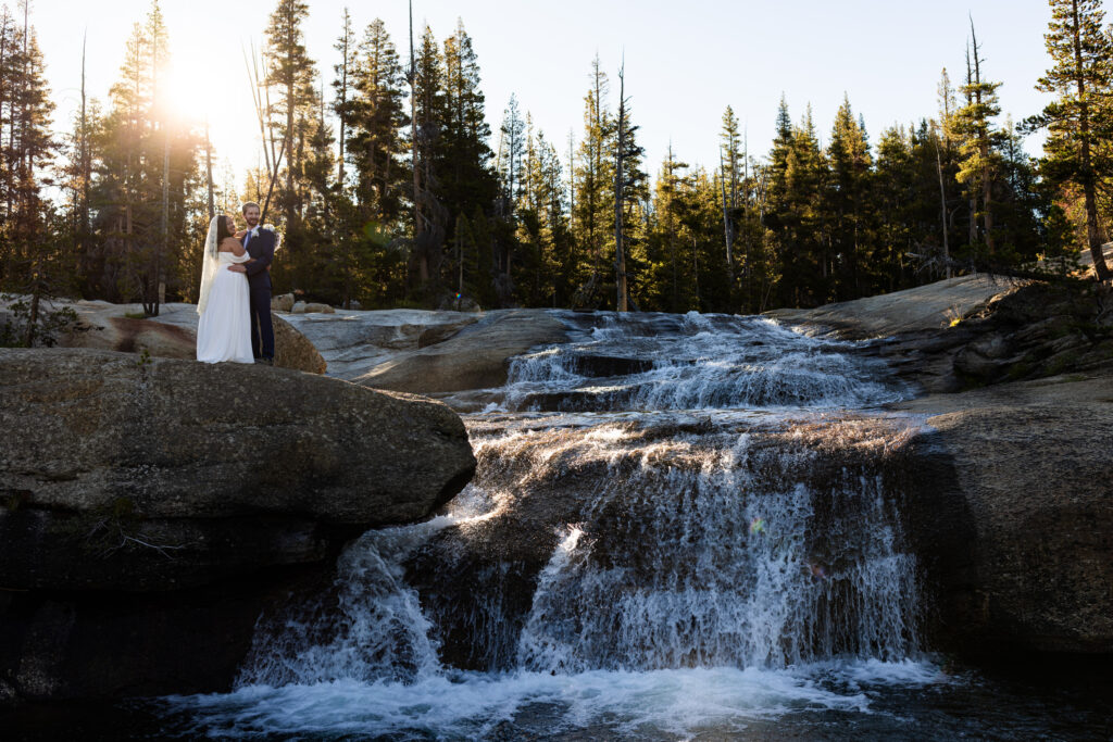 Mammoth Lakes elopement ceremony in a scenic mountain setting